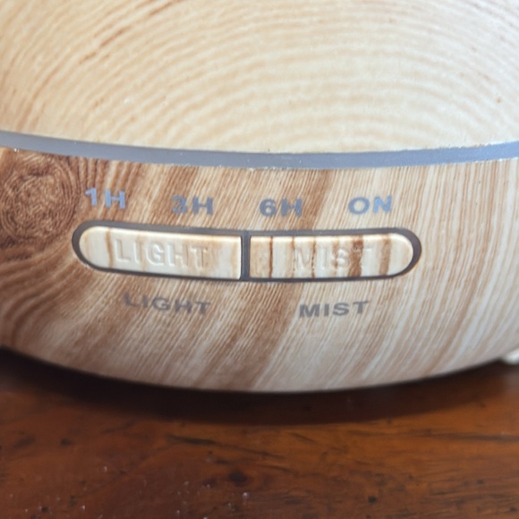 Essential Oil Diffuser Color Changing Aromatherapy Mist Tabletop Diffuser - Picture 2 of 5